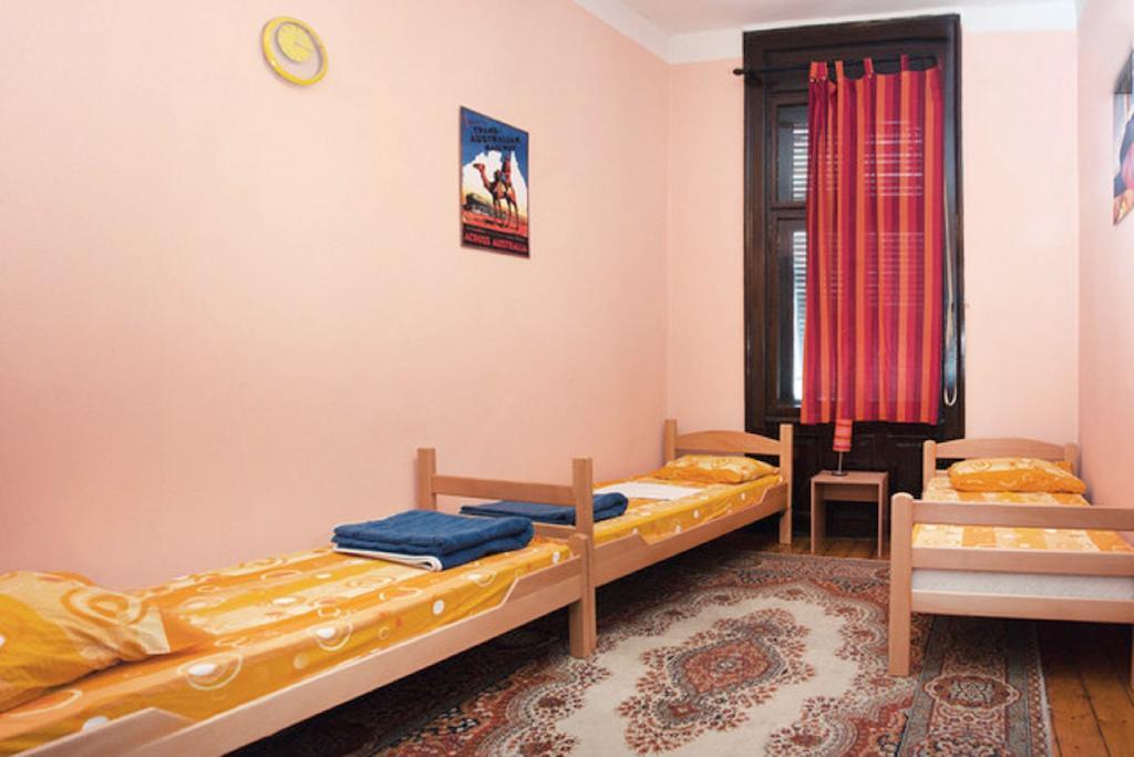 Central Station Hostel Beograd Bagian luar foto